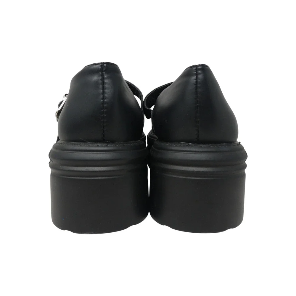 Koi Footwear brand koi